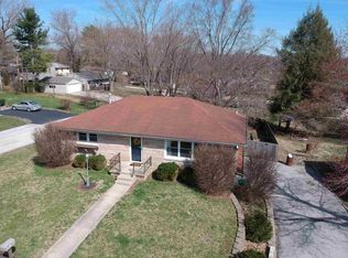 592 W Green Rd, Bloomington, IN 47403