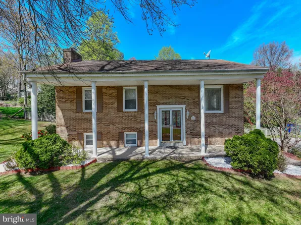 6233 White Oak Dr, Frederick, MD 21701