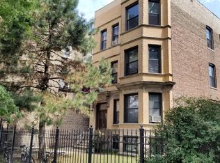 4945 N Winthrop Ave, Chicago, IL 60640