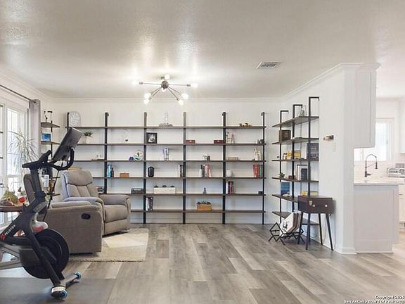 3rd image of 423 Cave