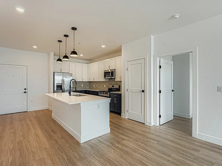 The Pendant Southlands Kitchen