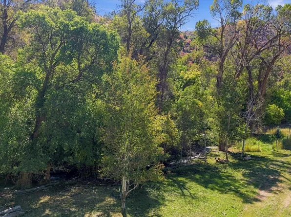 2705 E Canyon Rd, Smithfield, UT 84335
