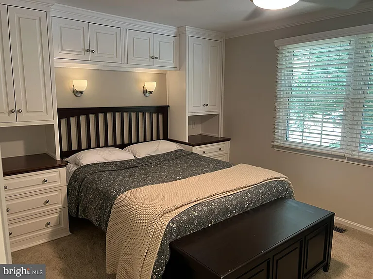 9015 Piney Grove Dr — Photo 23