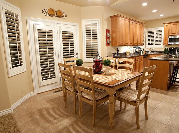 4th image of 8038 S Camas Meadows Cir