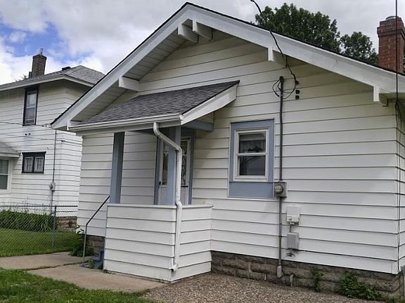 2nd image of 1528 Carroll Ave