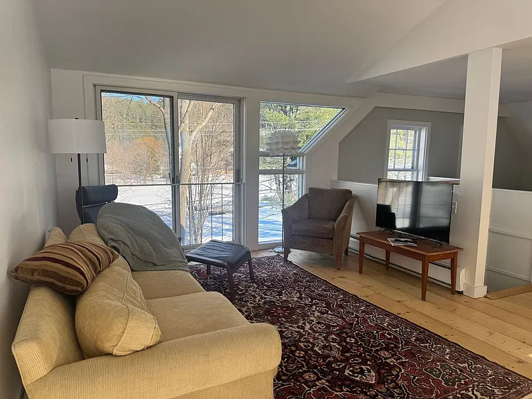 51 Terrace St — Photo 6