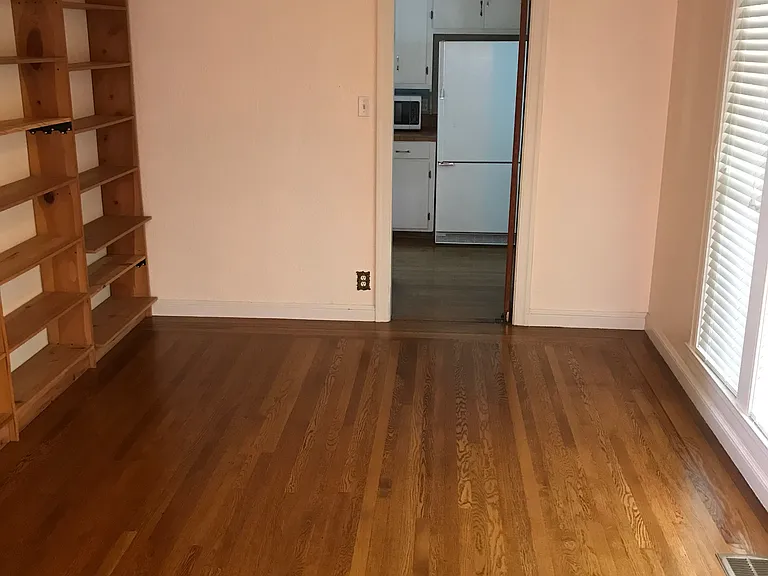 Nebraska St — Photo 14