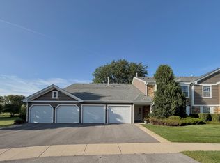 214 Maplebrook Ct Unit X1, Schaumburg, IL 60194