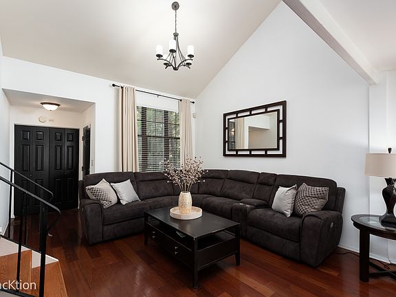2nd image of 518 W Clare Ct