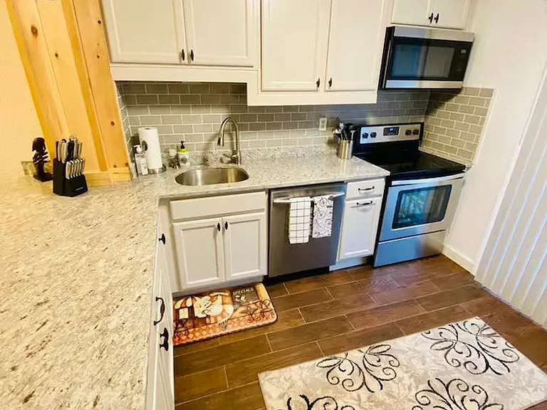 65 Scribner Hollow Rd #C1 — Photo 4