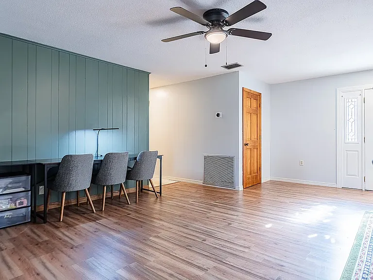 5905 Whispering Pines Rd — Photo 12