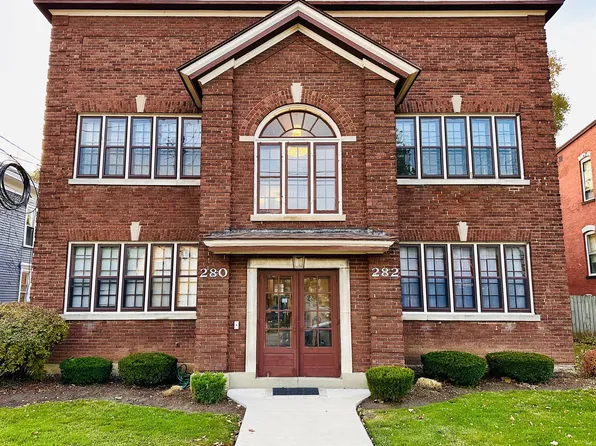 280 Douglas Ave #8, Elgin, IL 60120