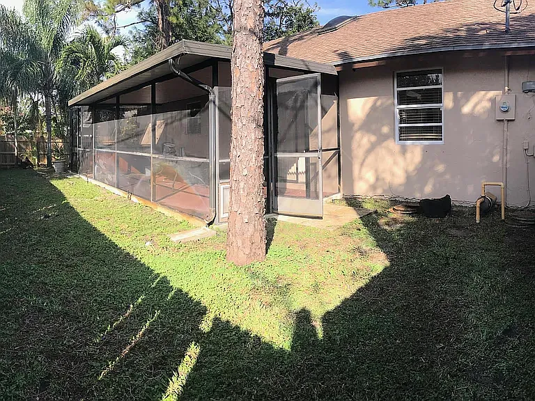 7723 Hilltop Dr — Photo 9
