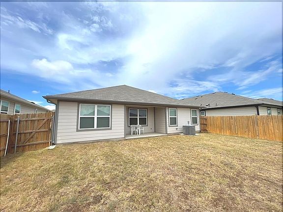 4th image of 806 Pease River Way