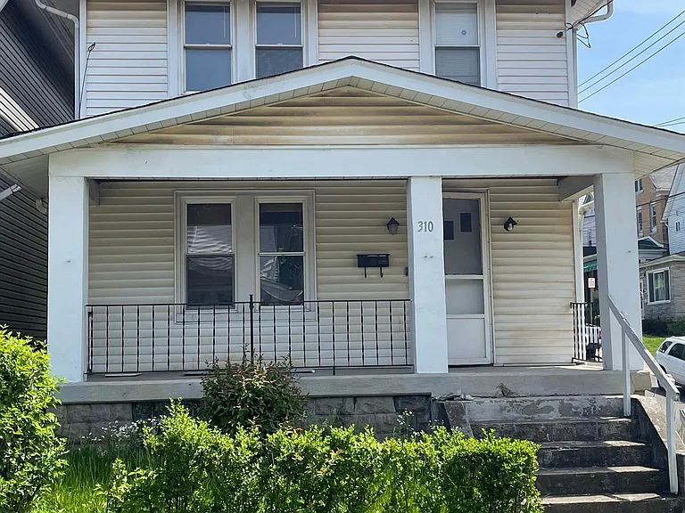 310 Albert St — Photo 1