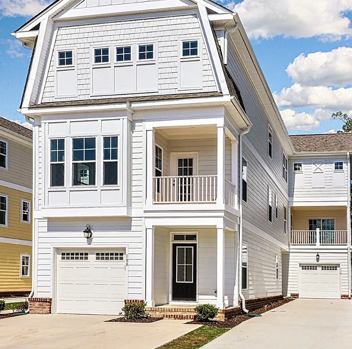 108 Genoa Ct