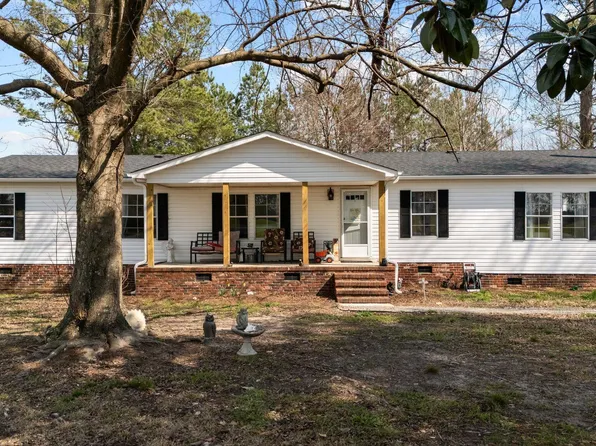 7507 Peacock Road, Chadbourn, NC 28431