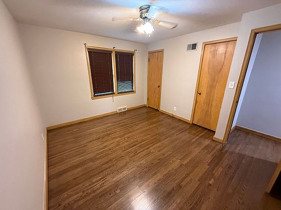 4th image of 703 S 1st St