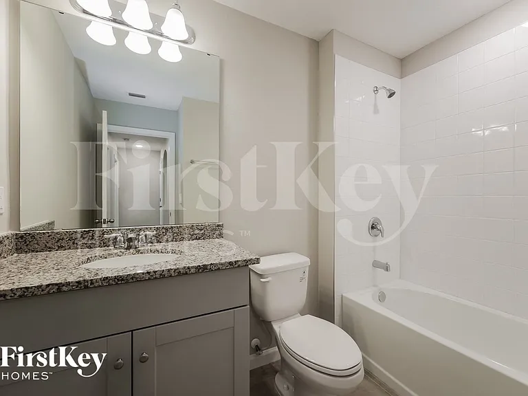 702 Yeager Ct — Photo 13