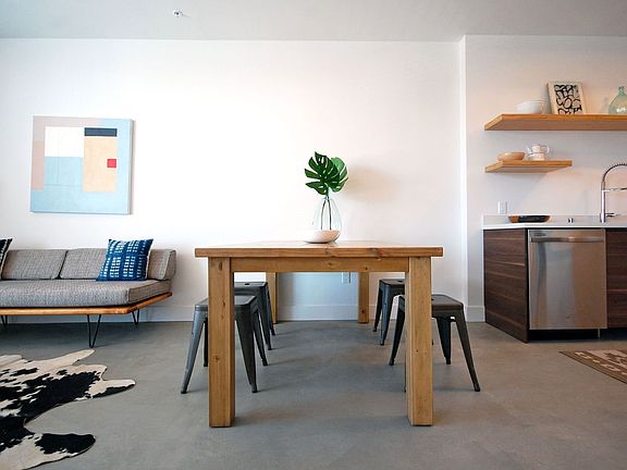 4th image of 2980 Allesandro St APT 417