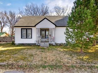 408 S Chickasaw Ave, Bartlesville, OK 74003