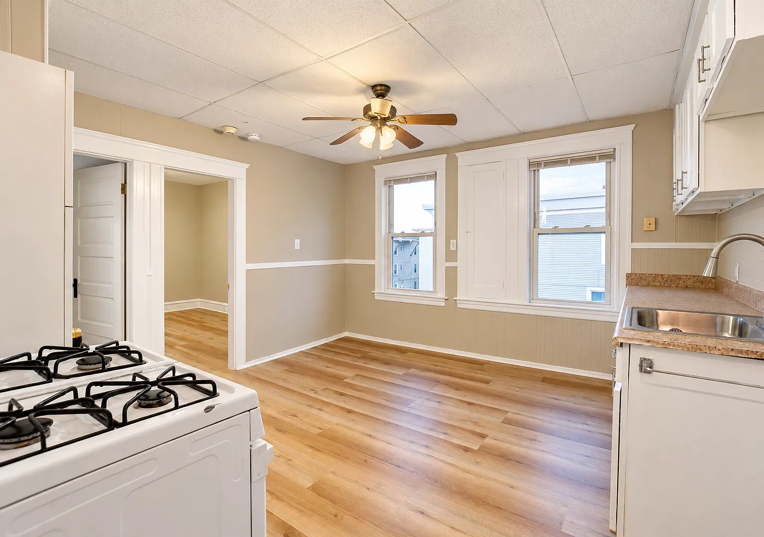 145 Burnside Ave Woonsocket, RI 02895-2189 — Photo 3