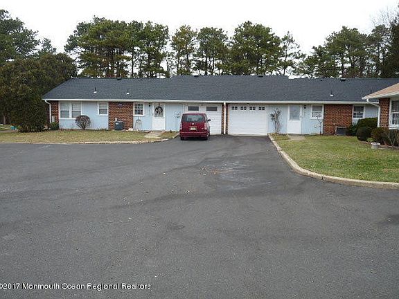 3rd image of 1016A Aberdeen Dr #100A