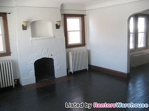 3rd image of 3223 James Ave N