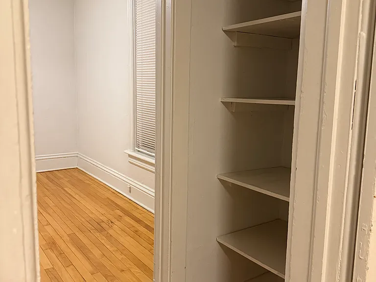 1315 Drake St #3 — Photo 8
