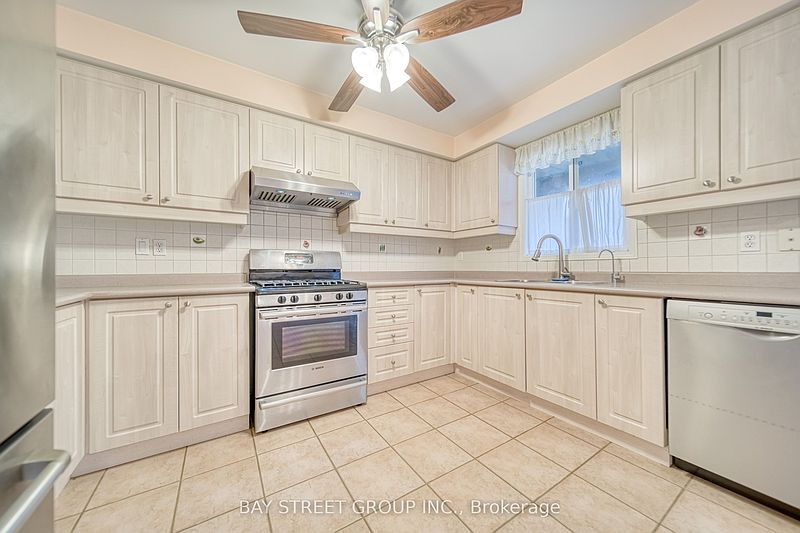 Markham Townhouse for rent - 4 Bedrooms — photo 9