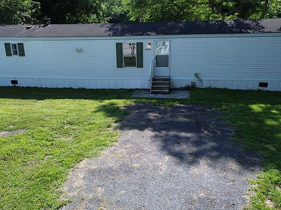 3rd image of 11226 Greenwood Rd