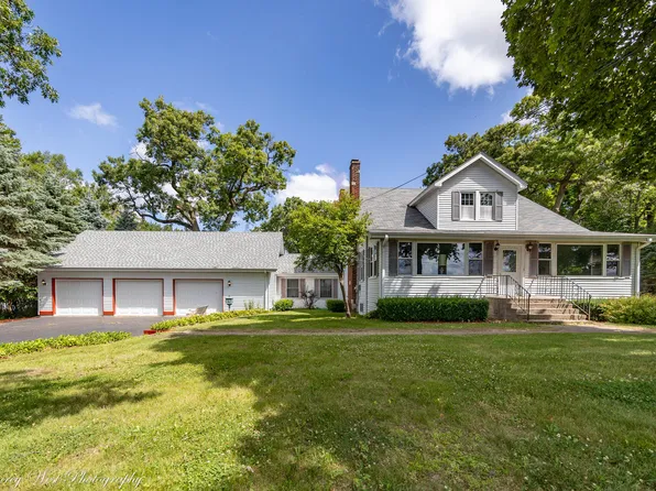 150 W Oak Knoll Dr, Hampshire, IL 60140