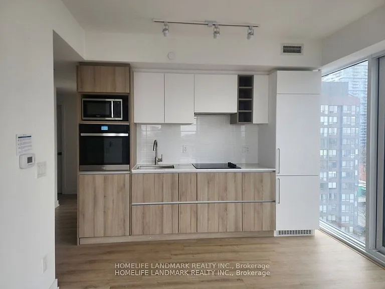 319 Jarvis St #1610 — Photo 3