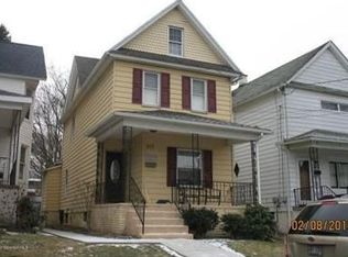 517 3rd St, Dunmore, PA 18512