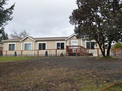 208 Moon Hill Rd, Tenmile, OR, 97481