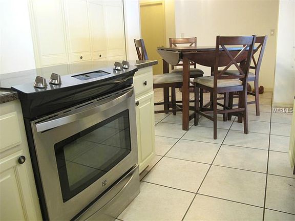 5th image of 340 W Hornbeam Dr