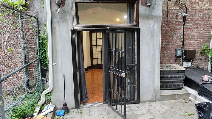 Rented by Obiajula Ugbomah, LREB | media 33