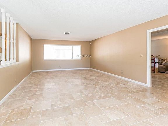 4th image of 4237 E Pinecrest Cir