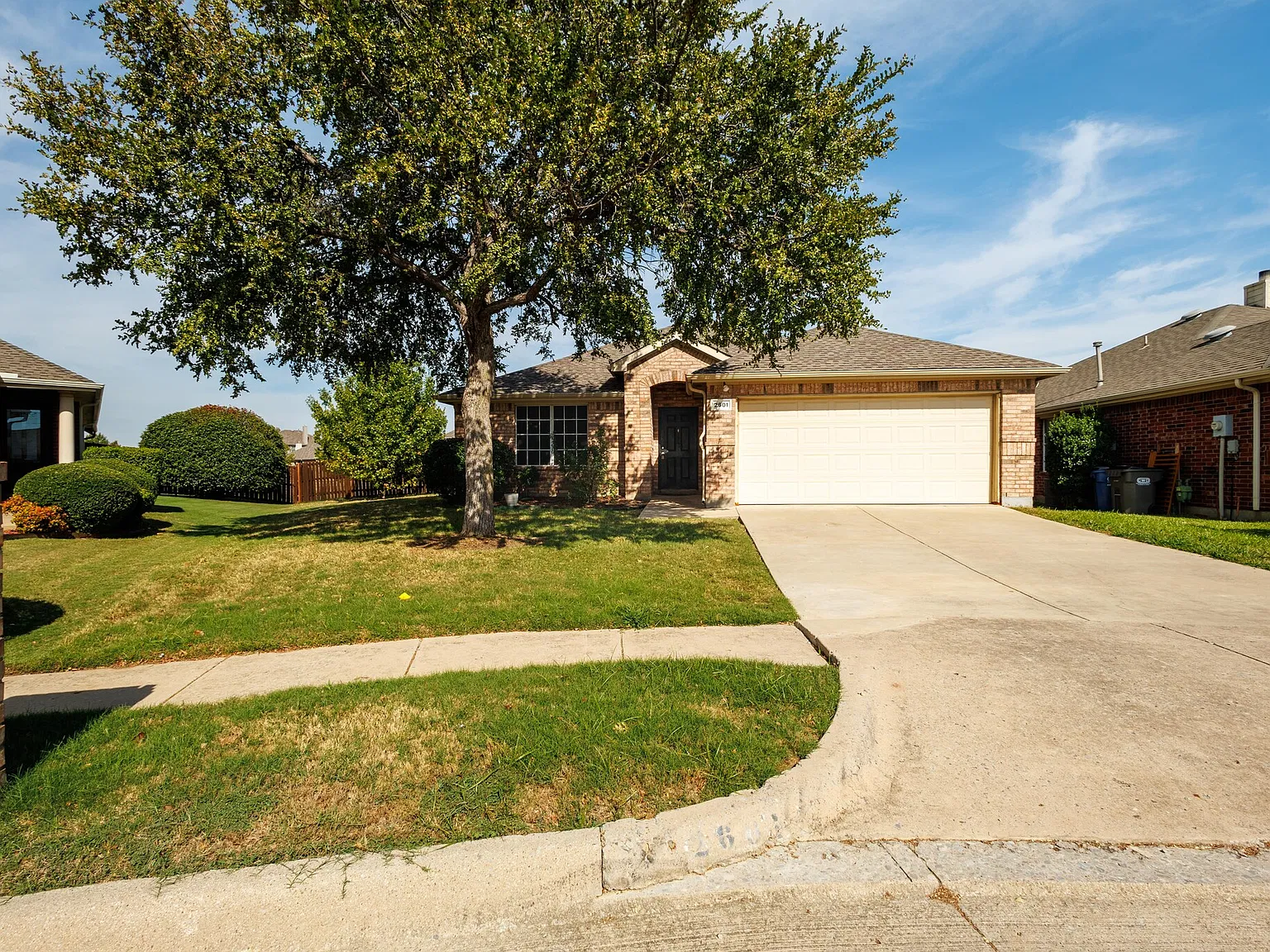 3 bed, 1832 sqft, $2,295 — Photo 2