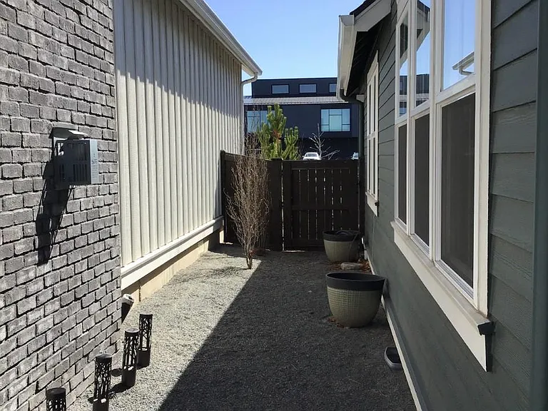 2740 NW Ordway Ave — Photo 38