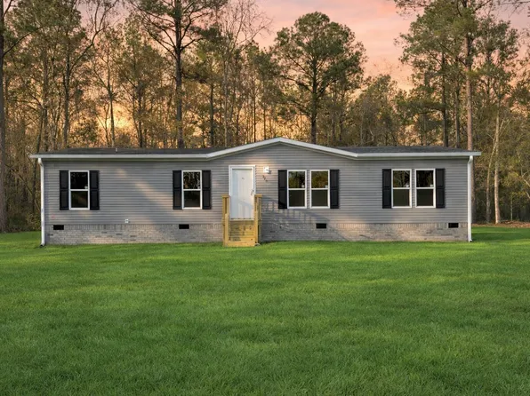 270 Saturn Ln, Walterboro, SC 29488