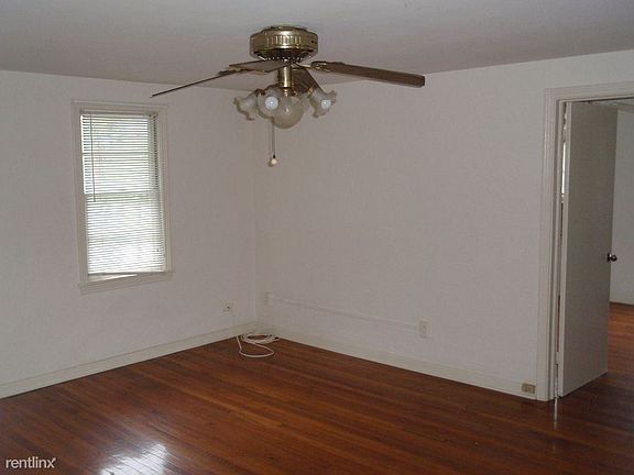 3rd image of 99 S Halifax Dr APT A
