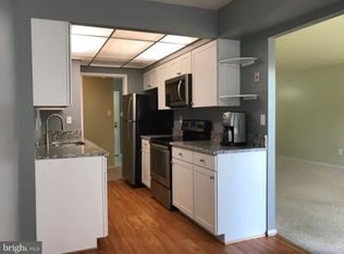 2817 Jermantown Rd APT 102, Oakton, VA 22124