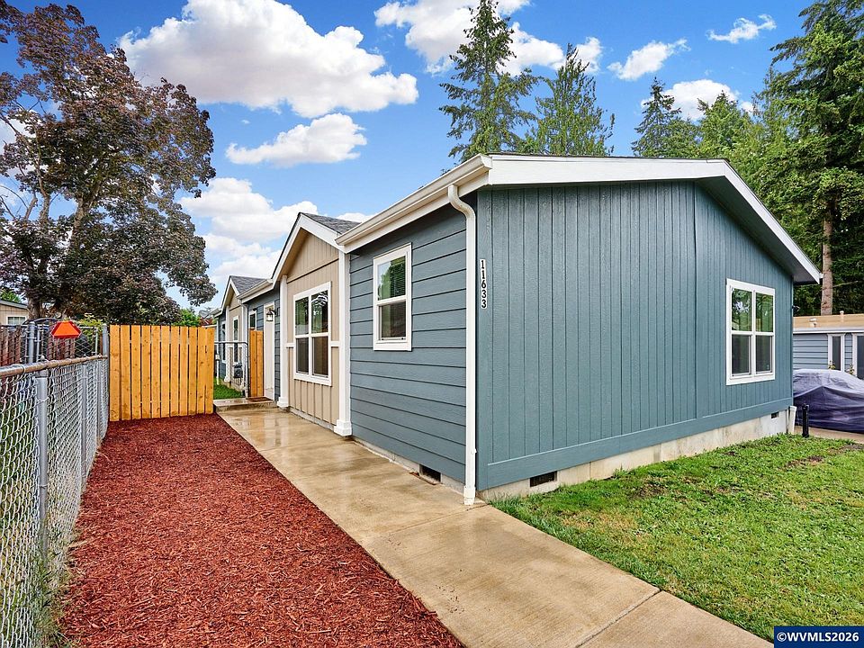 1st image of 11633 Warbler Ln NE