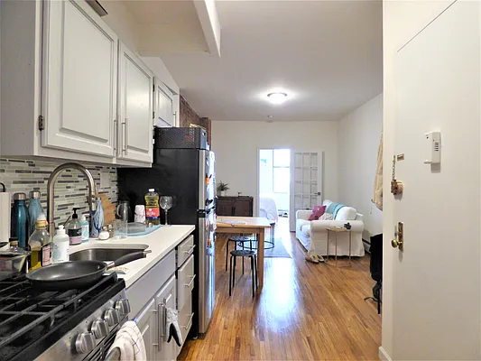 Rented by ArdorNY | media 4