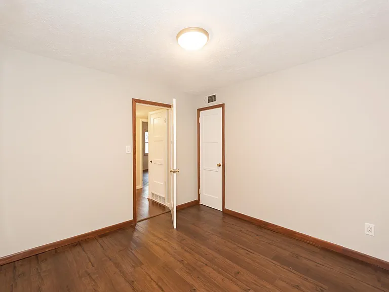 4001 W 144th St — Photo 20