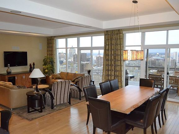 3rd image of 1313 N Franklin Pl APT 1803