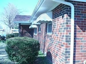 3rd image of 2210 N Nias Ave