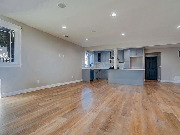 4th image of 6228 Tujunga Ave