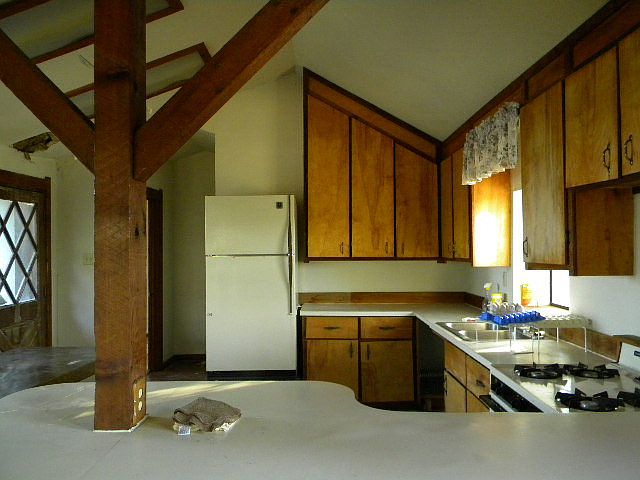 2nd image of 113 Furr Rd